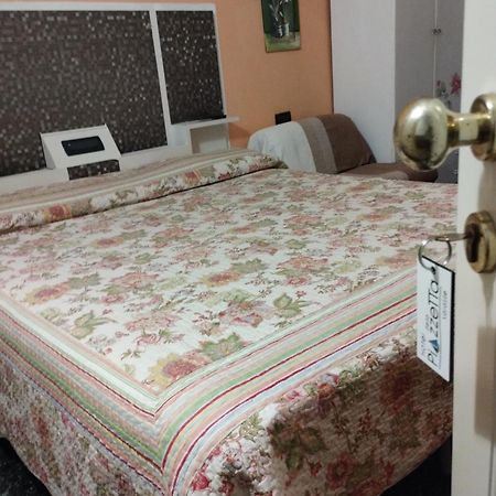 Hotel Della Piazzetta Варацце Екстер'єр фото