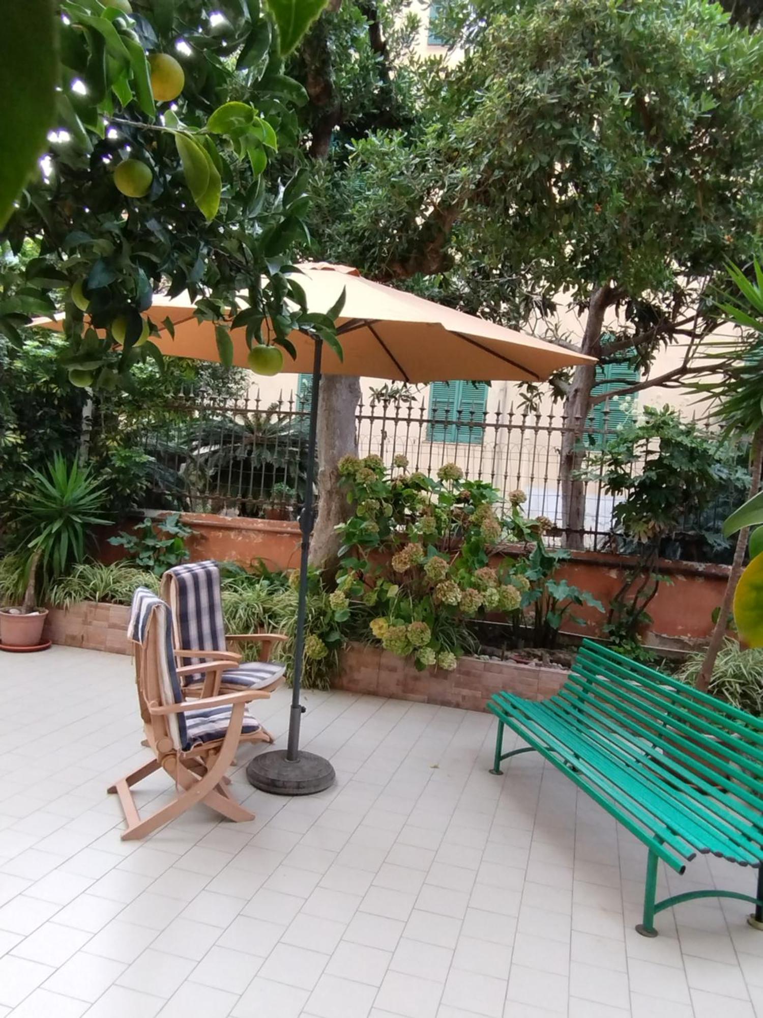 Hotel Della Piazzetta Варацце Екстер'єр фото