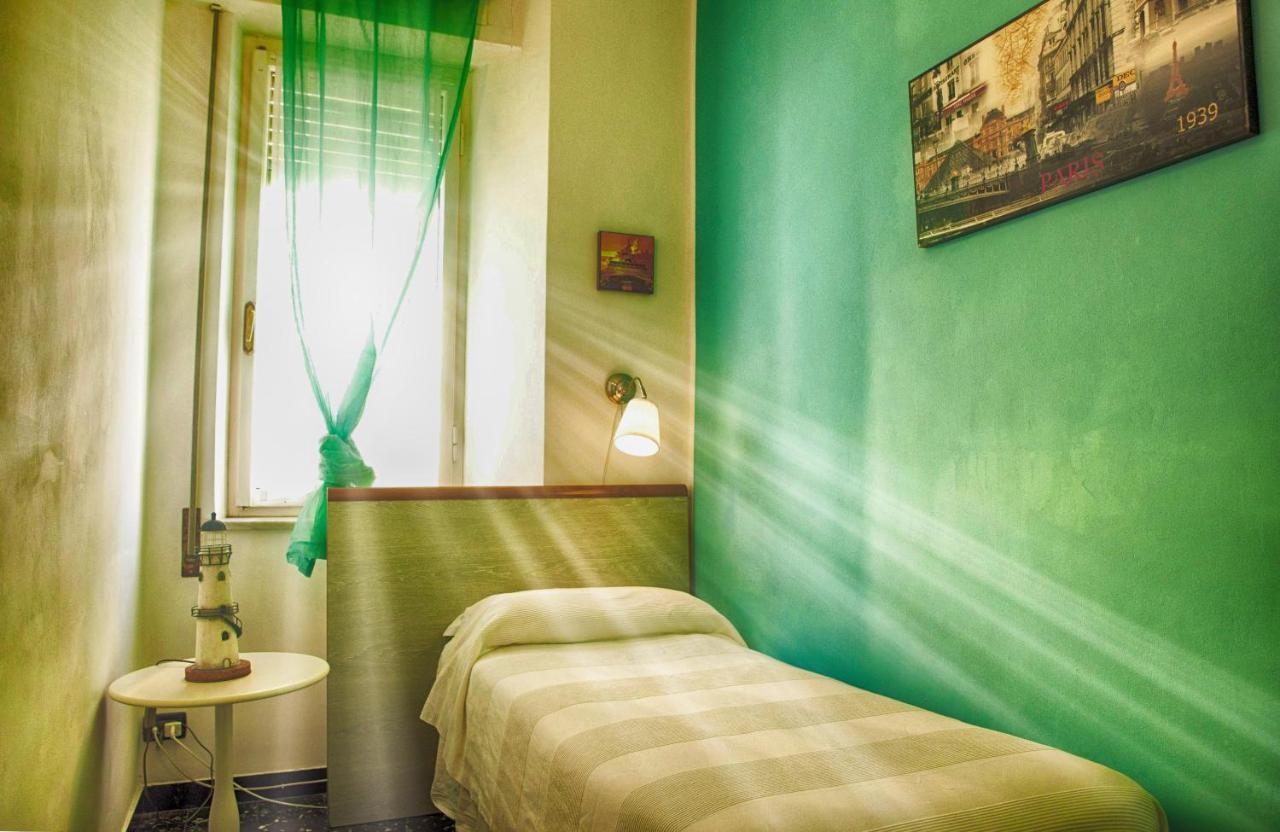 Hotel Della Piazzetta Варацце Екстер'єр фото