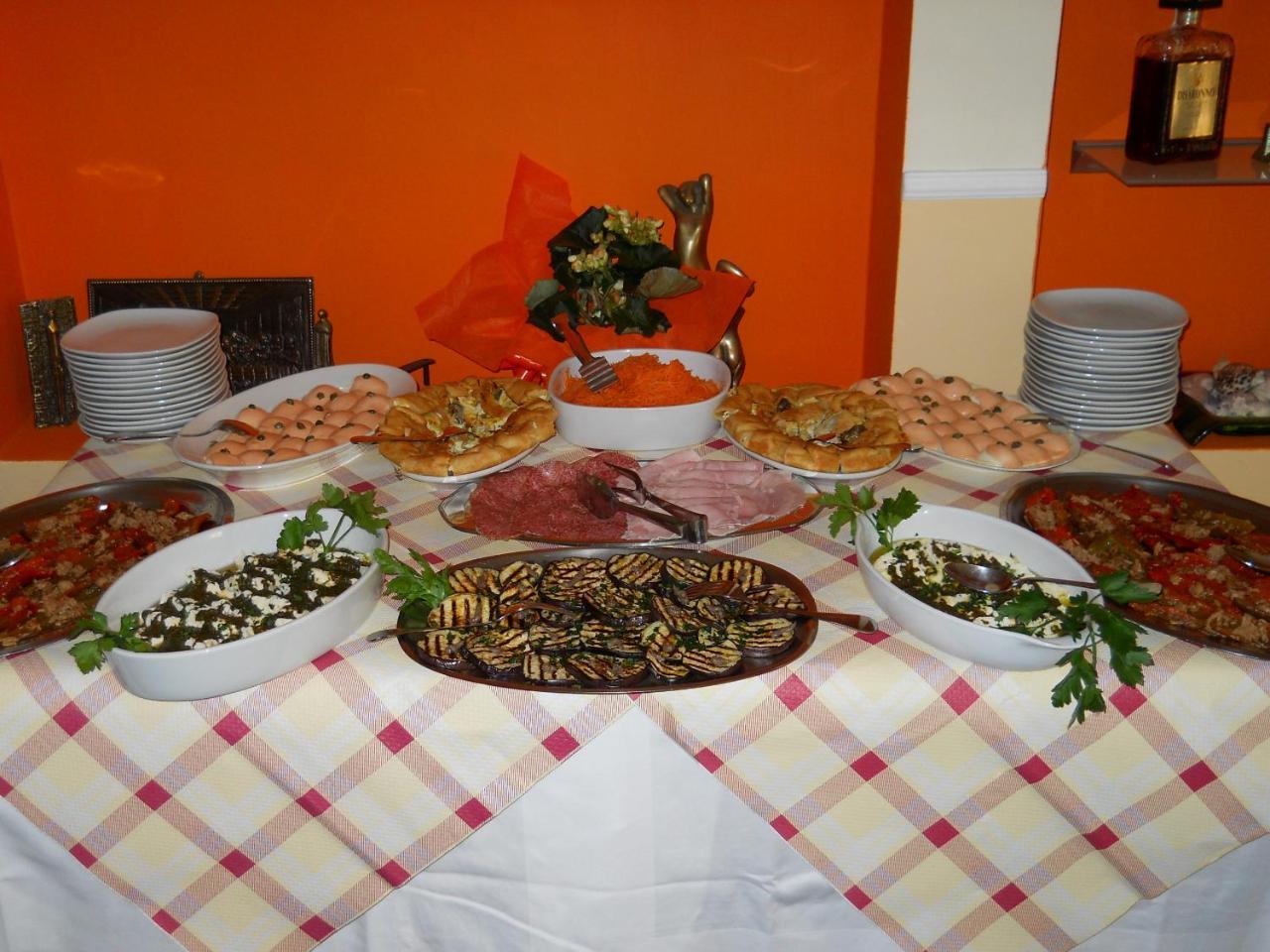 Hotel Della Piazzetta Варацце Екстер'єр фото